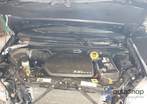 2016 Dodge Grand Caravan Sxt z USA, uszkodzony, nr VIN 2C4RDGCG7GR374442